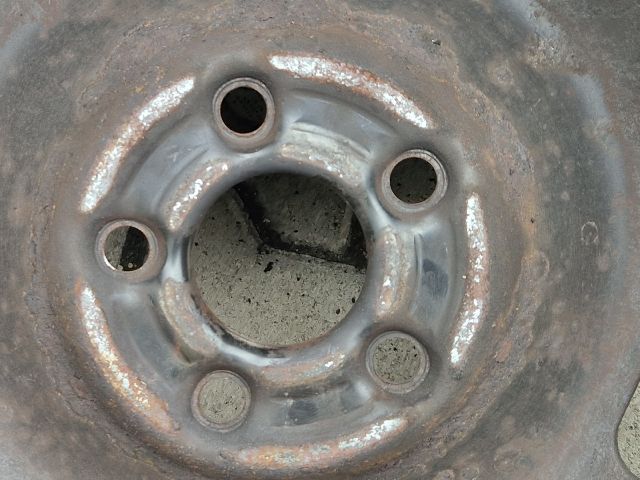 bontott VW GOLF IV Acélfelni Pár Gumival