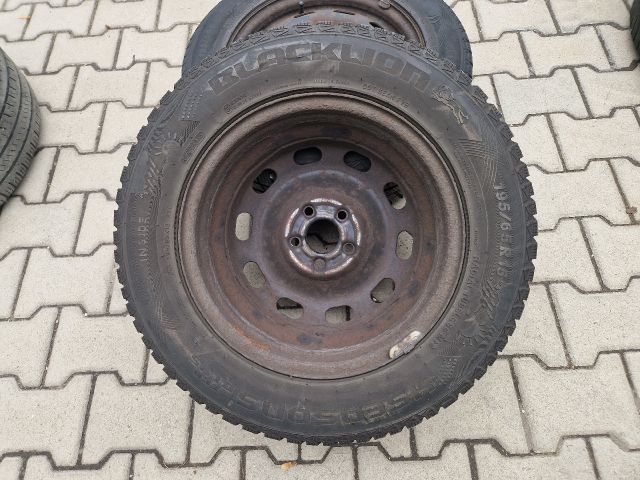 bontott VW GOLF IV Acélfelni Pár Gumival