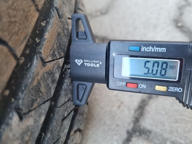 bontott VW GOLF IV Acélfelni Pár Gumival