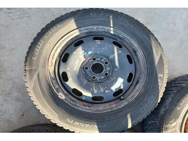 bontott VW GOLF IV Acélfelni Szett Gumival