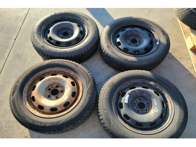 bontott VW GOLF IV Acélfelni Szett Gumival