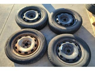 bontott VW GOLF IV Acélfelni Szett Gumival