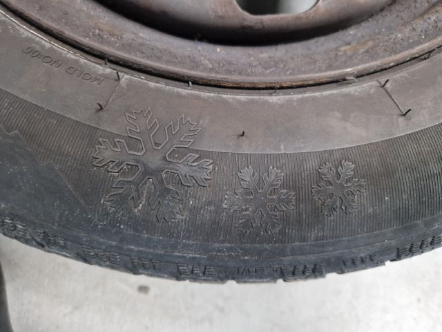 bontott VW GOLF IV Acélfelni Szett Gumival