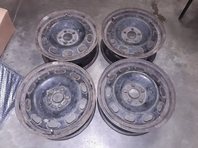 bontott VW GOLF IV Acélfelni Szett