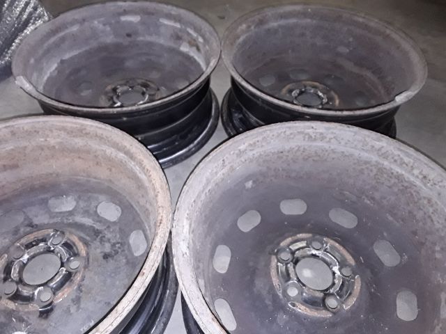 bontott VW GOLF IV Acélfelni Szett