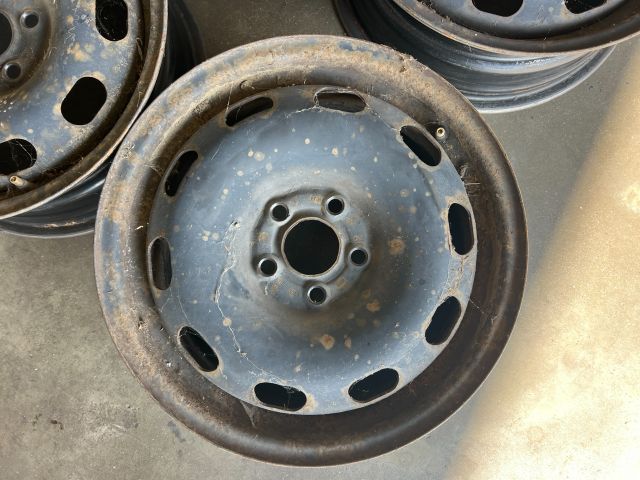 bontott VW GOLF IV Acélfelni Szett