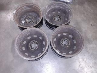 bontott VW GOLF IV Acélfelni Szett