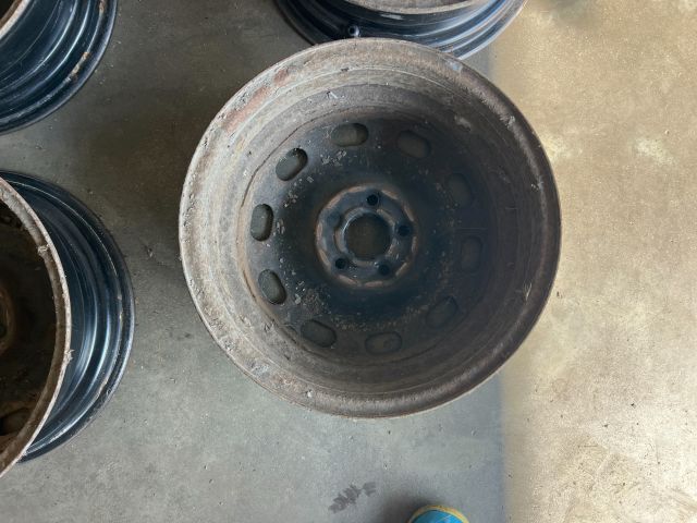 bontott VW GOLF IV Acélfelni Szett