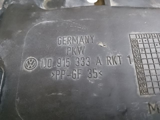 bontott VW GOLF IV Akkumulátor Tartó