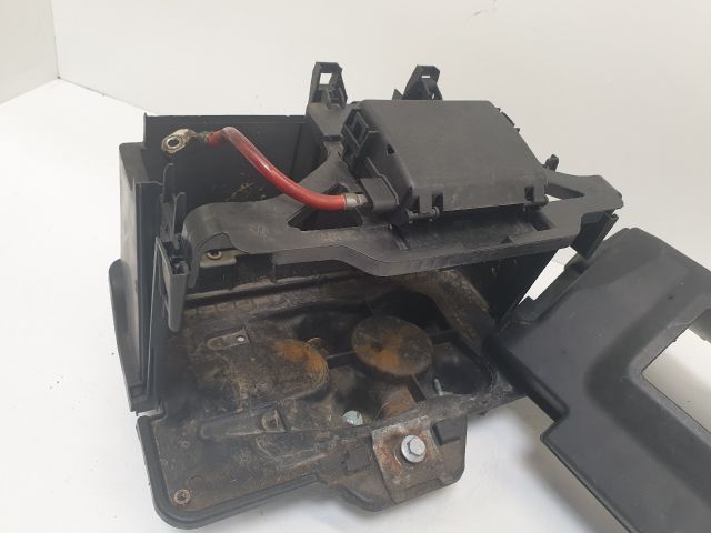 bontott VW GOLF IV Akkumulátor Tartó