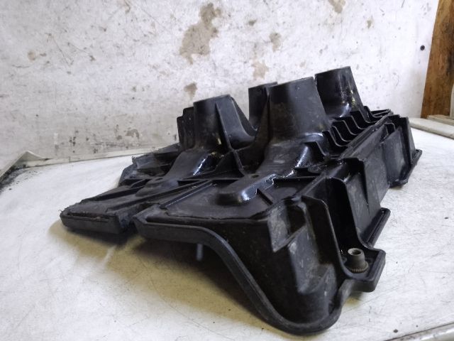 bontott VW GOLF IV Akkumulátor Tartó