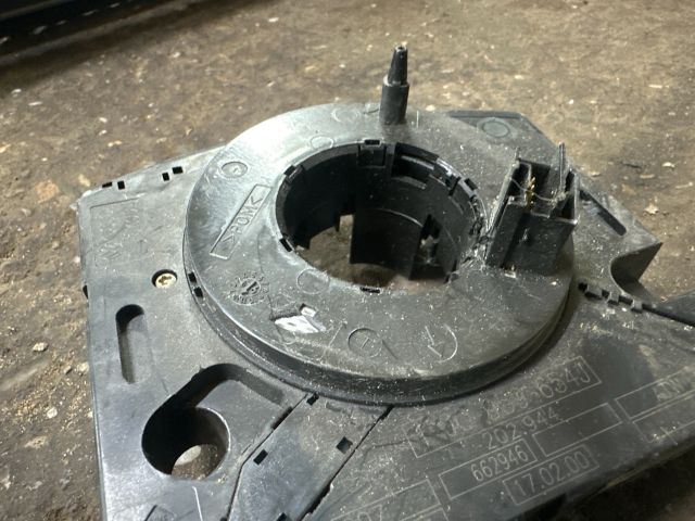 bontott VW GOLF IV Aktív Kormány Elektronika