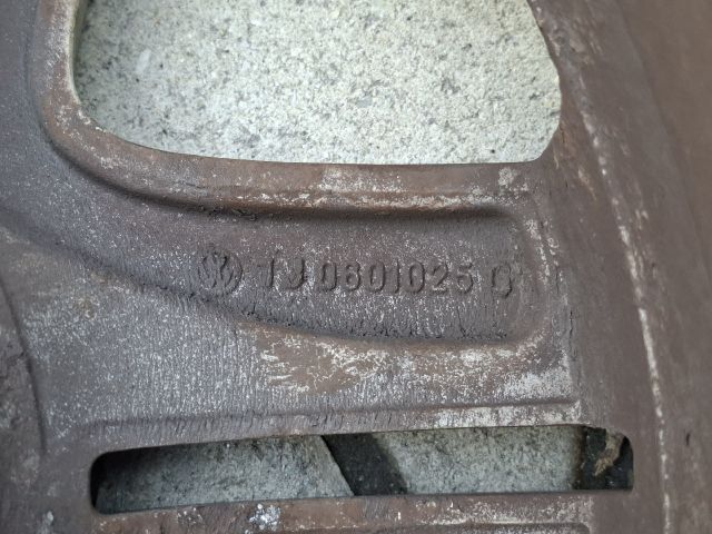 bontott VW GOLF IV Alufelni (1 db)