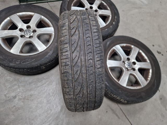 bontott VW GOLF IV Alufelni Szett Gumival