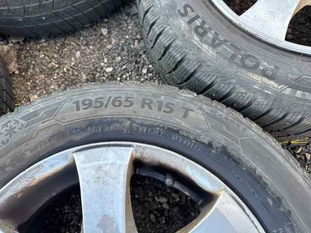 bontott VW GOLF IV Alufelni Szett Gumival