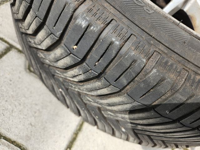 bontott VW GOLF IV Alufelni Szett Gumival