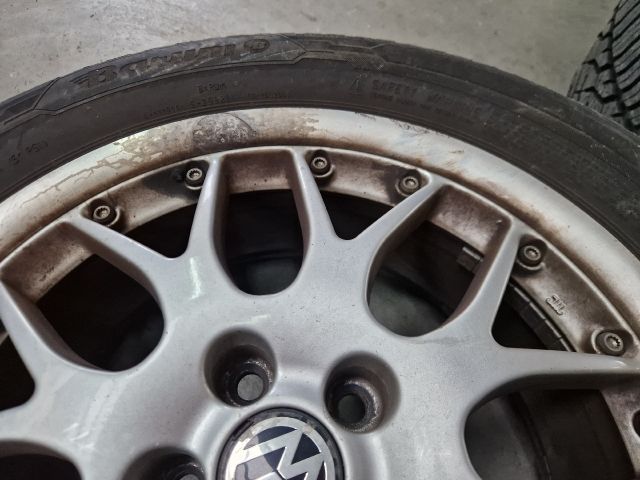 bontott VW GOLF IV Alufelni Szett Gumival