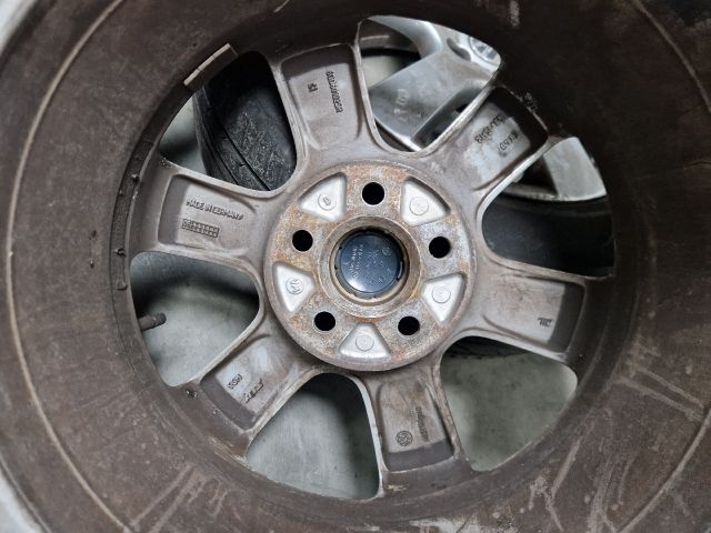 bontott VW GOLF IV Alufelni Szett Gumival