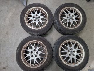 bontott VW GOLF IV Alufelni Szett Gumival