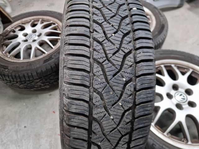 bontott VW GOLF IV Alufelni Szett Gumival