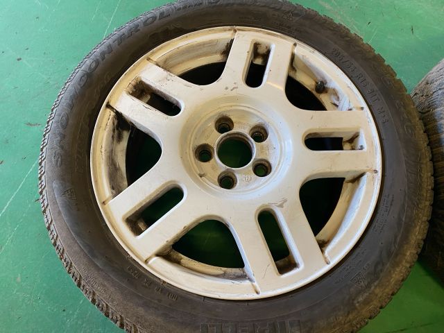 bontott VW GOLF IV Alufelni Szett Gumival