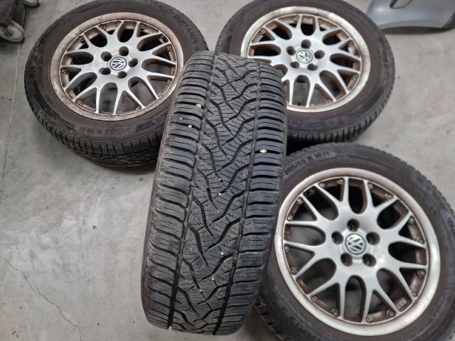 bontott VW GOLF IV Alufelni Szett Gumival