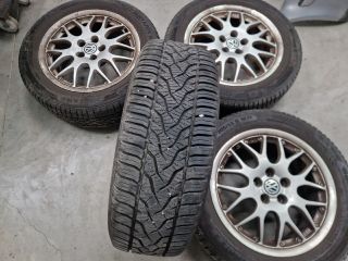 bontott VW GOLF IV Alufelni Szett Gumival