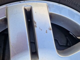 bontott VW GOLF IV Alufelni Szett Gumival