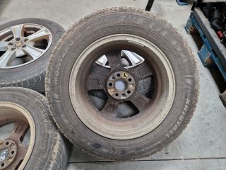 bontott VW GOLF IV Alufelni Szett Gumival