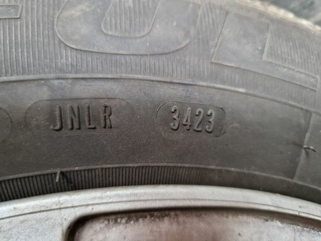 bontott VW GOLF IV Alufelni Szett Gumival