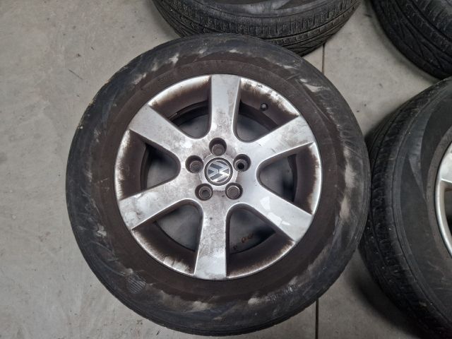 bontott VW GOLF IV Alufelni Szett Gumival