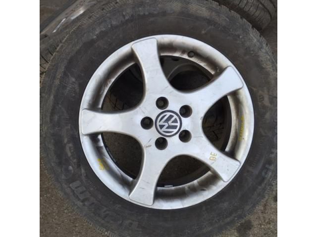 bontott VW GOLF IV Alufelni Szett Gumival