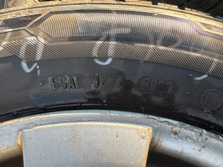 bontott VW GOLF IV Alufelni Szett Gumival