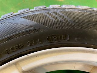 bontott VW GOLF IV Alufelni Szett Gumival