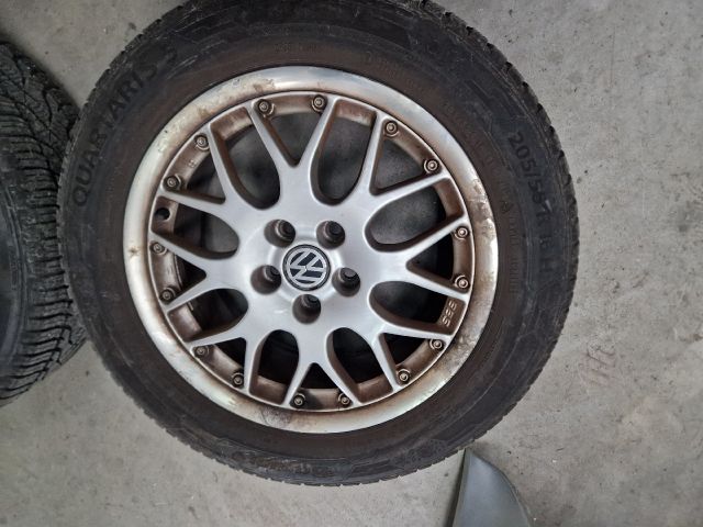 bontott VW GOLF IV Alufelni Szett Gumival