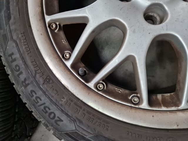 bontott VW GOLF IV Alufelni Szett Gumival