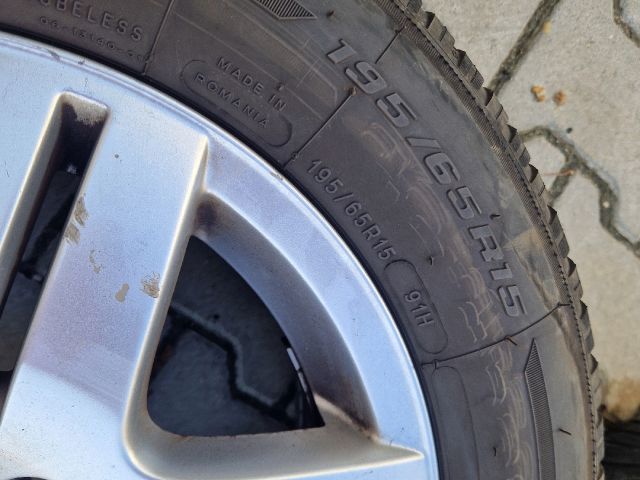 bontott VW GOLF IV Alufelni Szett Gumival