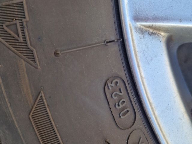 bontott VW GOLF IV Alufelni Szett Gumival