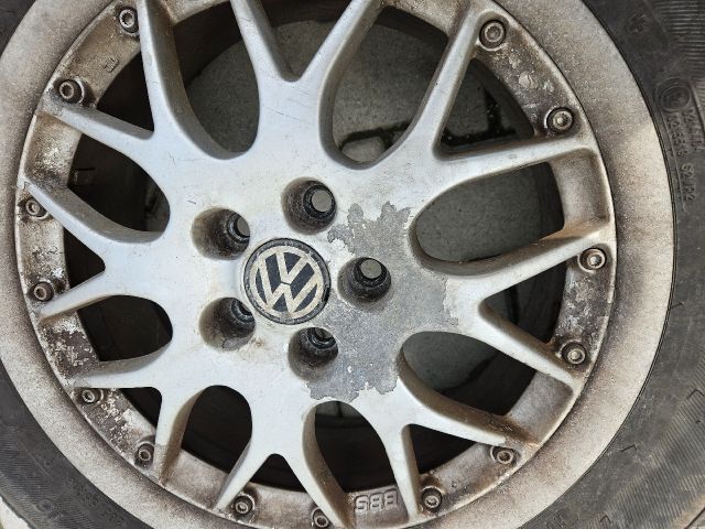 bontott VW GOLF IV Alufelni Szett Gumival