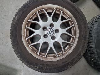 bontott VW GOLF IV Alufelni Szett Gumival