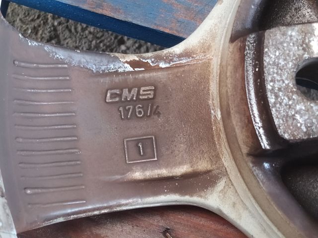 bontott VW GOLF IV Alufelni Szett