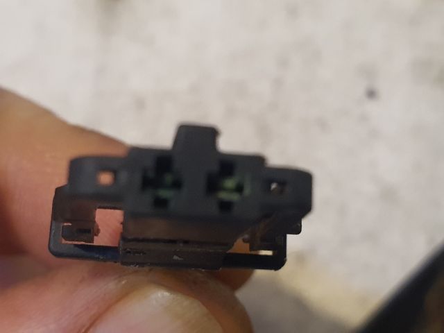 bontott VW GOLF IV Bal A Oszlop Hangszóró Burkolat