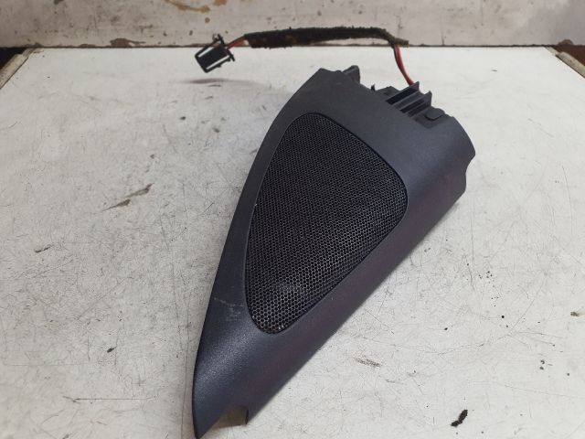 bontott VW GOLF IV Bal A Oszlop Hangszóró Burkolat
