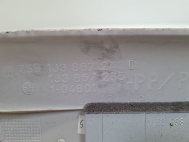 bontott VW GOLF IV Bal B Oszlop Burkolat