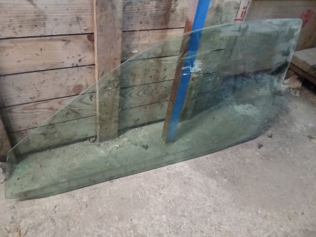 bontott VW GOLF IV Bal első Ablak