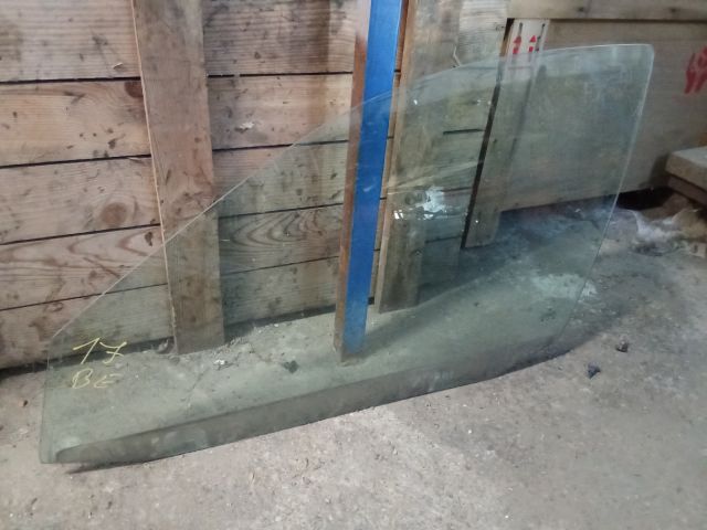 bontott VW GOLF IV Bal első Ablak