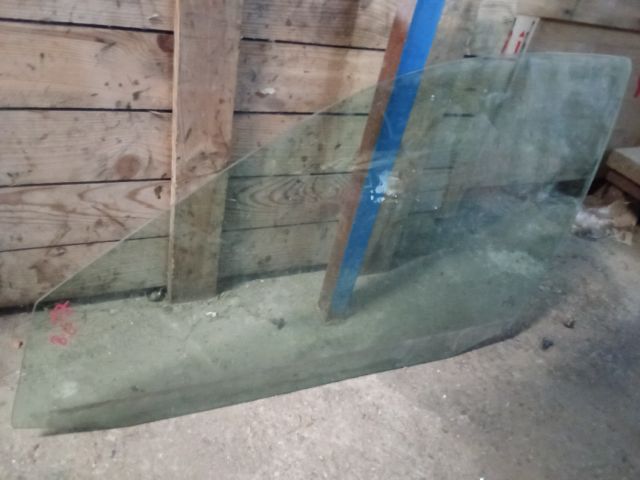 bontott VW GOLF IV Bal első Ablak