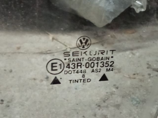 bontott VW GOLF IV Bal első Ablak