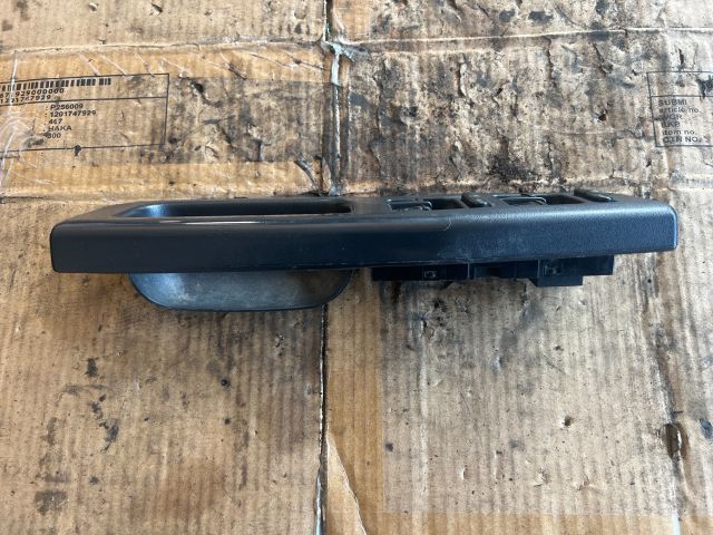 bontott VW GOLF IV Bal első Ablakemelő Kapcsoló