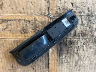 bontott VW GOLF IV Bal első Ablakemelő Kapcsoló